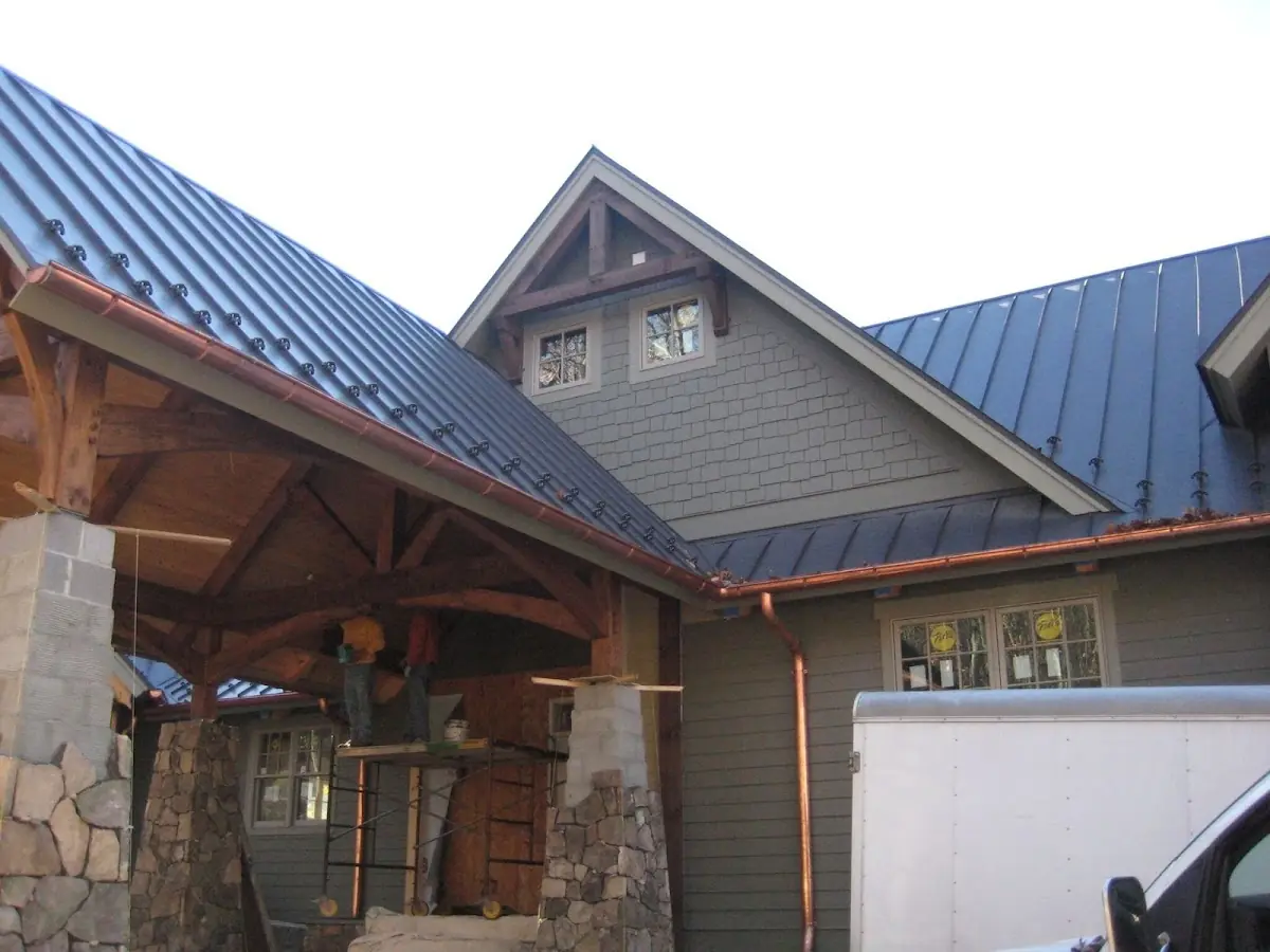 Craftsman Roofing team delivering quality roofing work in Savannah